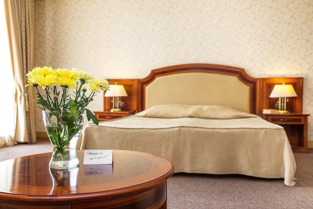Romance Splendid And Spa Hotel Saints Constantine and Helena Esterno foto